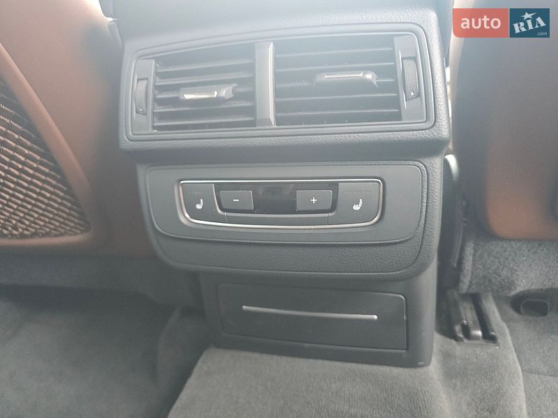 Позашляховик / Кросовер Audi Q7 2017 в Києві