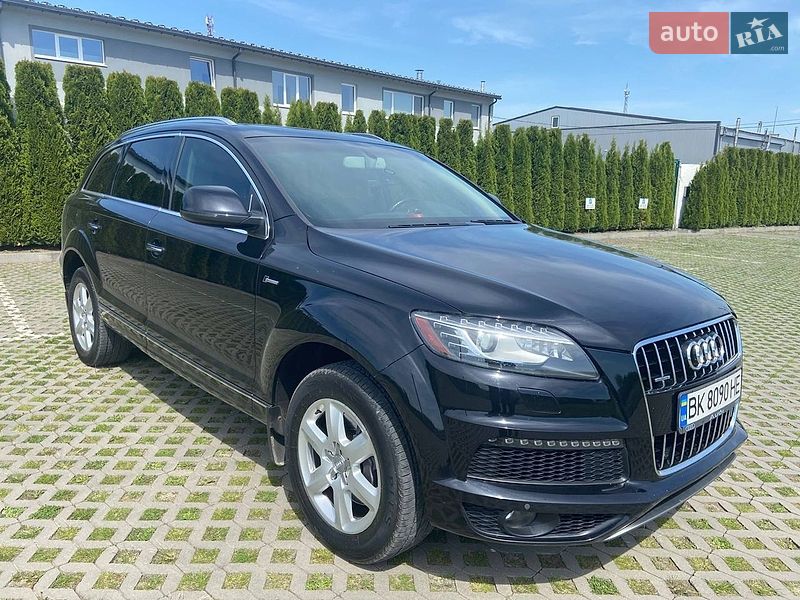 Внедорожник / Кроссовер Audi Q7 2014 в Ровно