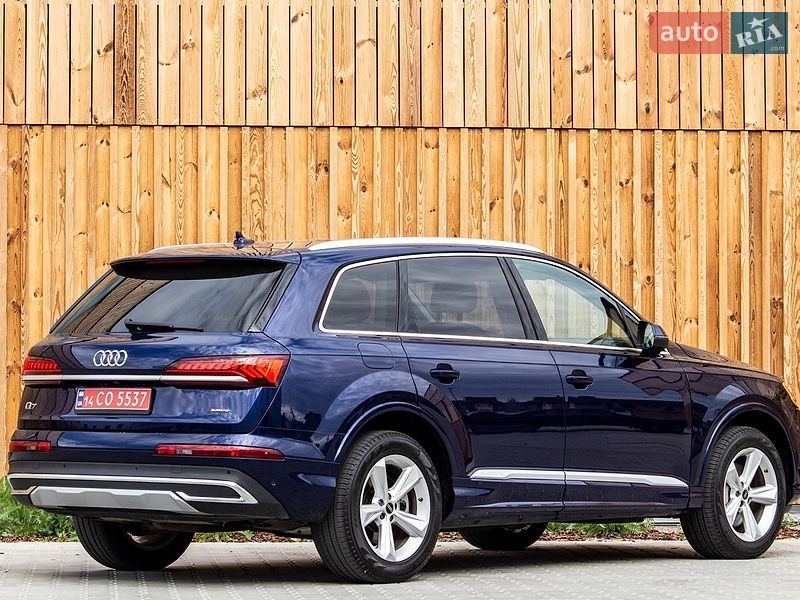 Позашляховик / Кросовер Audi Q7 2022 в Львові