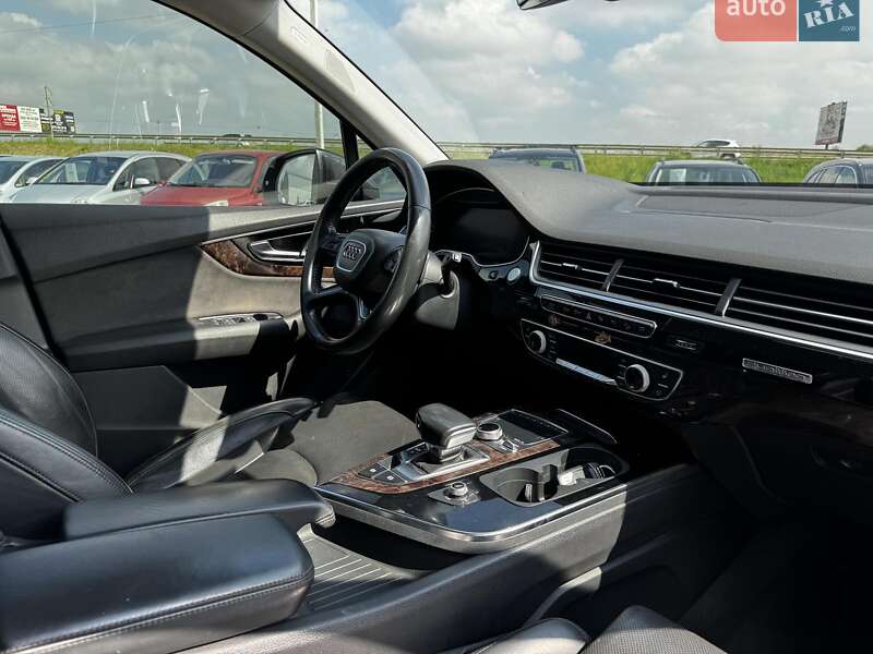 Позашляховик / Кросовер Audi Q7 2018 в Львові
