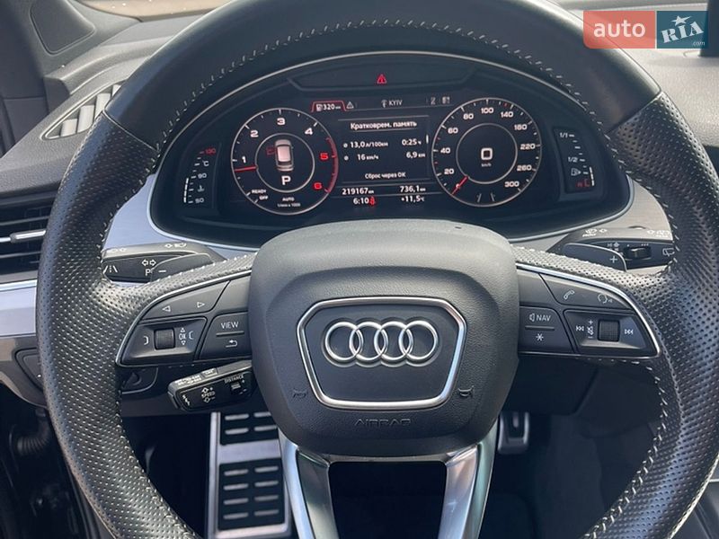 Внедорожник / Кроссовер Audi Q7 2017 в Киеве