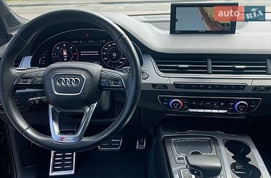 Внедорожник / Кроссовер Audi Q7 2017 в Киеве