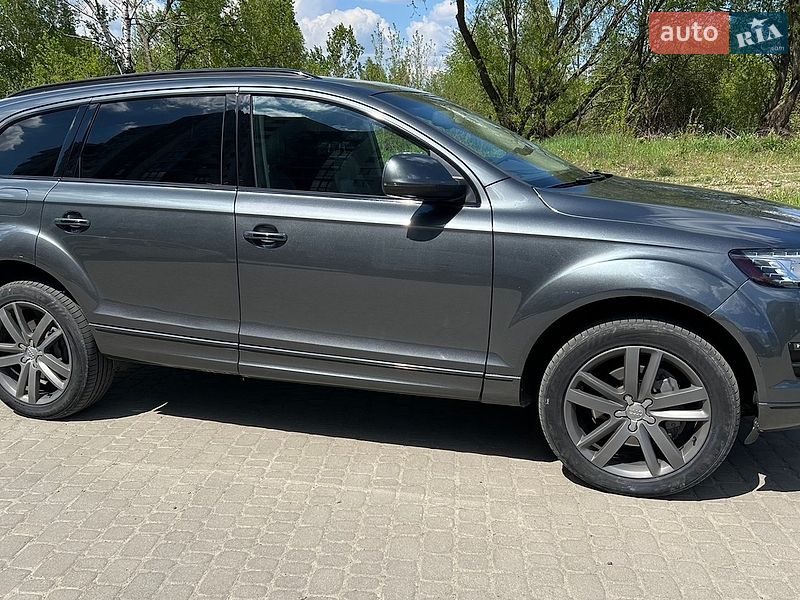 Позашляховик / Кросовер Audi Q7 2012 в Львові