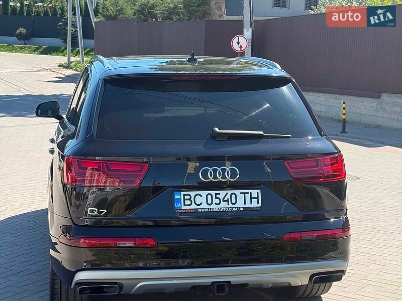 Позашляховик / Кросовер Audi Q7 2018 в Львові