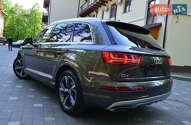 Позашляховик / Кросовер Audi Q7 2015 в Трускавці