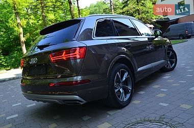 Позашляховик / Кросовер Audi Q7 2015 в Трускавці
