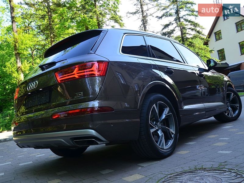 Позашляховик / Кросовер Audi Q7 2015 в Трускавці