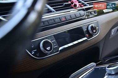 Позашляховик / Кросовер Audi Q7 2015 в Трускавці