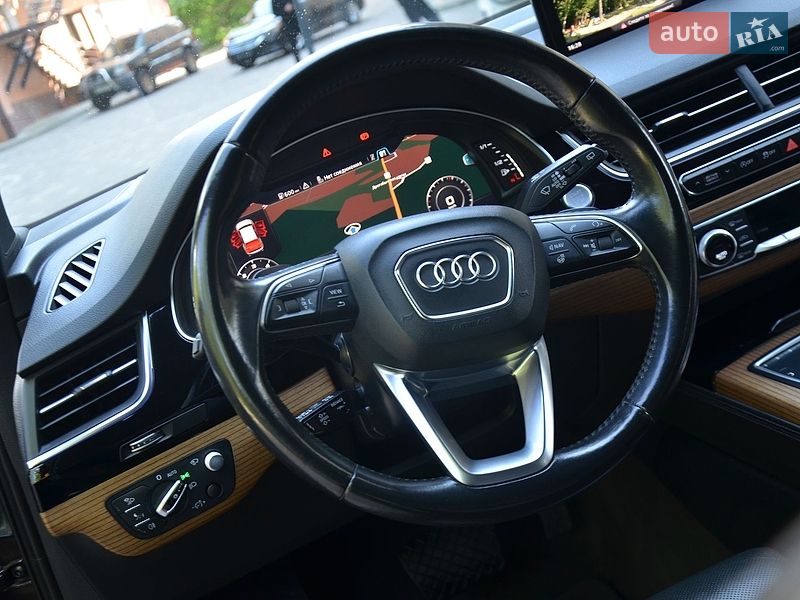 Позашляховик / Кросовер Audi Q7 2015 в Трускавці