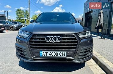 Позашляховик / Кросовер Audi Q7 2016 в Івано-Франківську