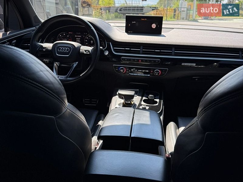 Позашляховик / Кросовер Audi Q7 2016 в Івано-Франківську