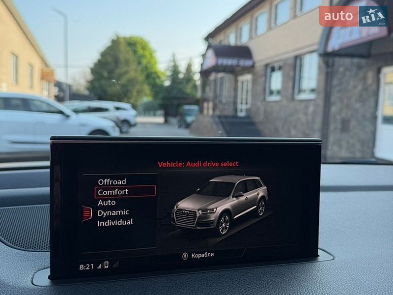 Позашляховик / Кросовер Audi Q7 2017 в Володимирі