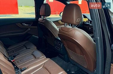 Позашляховик / Кросовер Audi Q7 2017 в Володимирі