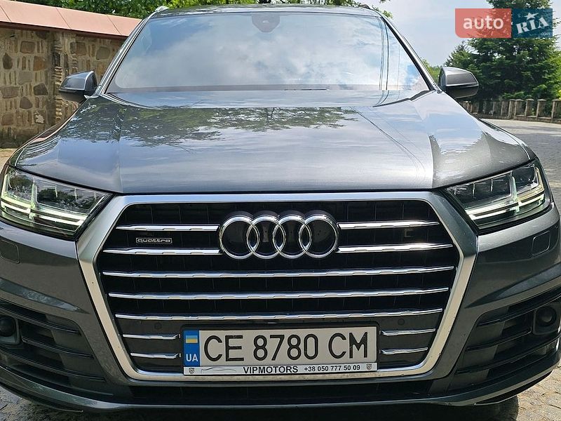 Позашляховик / Кросовер Audi Q7 2017 в Чернівцях