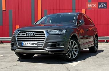 Позашляховик / Кросовер Audi Q7 2018 в Києві