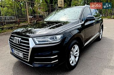 Внедорожник / Кроссовер Audi Q7 2017 в Кривом Роге