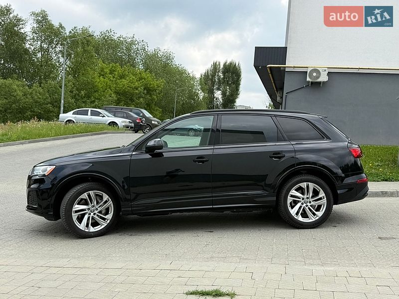 Позашляховик / Кросовер Audi Q7 2020 в Новояворівську