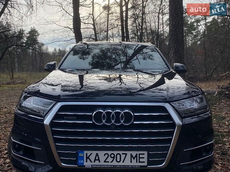 Внедорожник / Кроссовер Audi Q7 2017 в Киеве