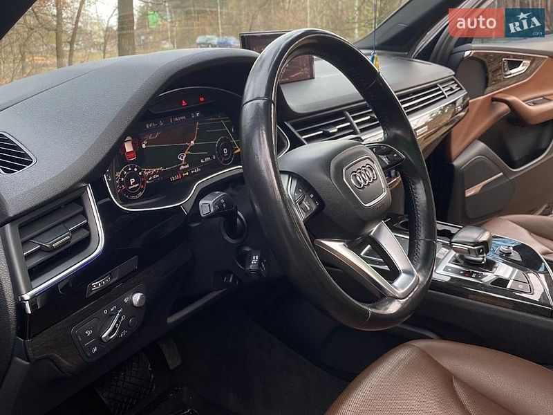Внедорожник / Кроссовер Audi Q7 2017 в Киеве
