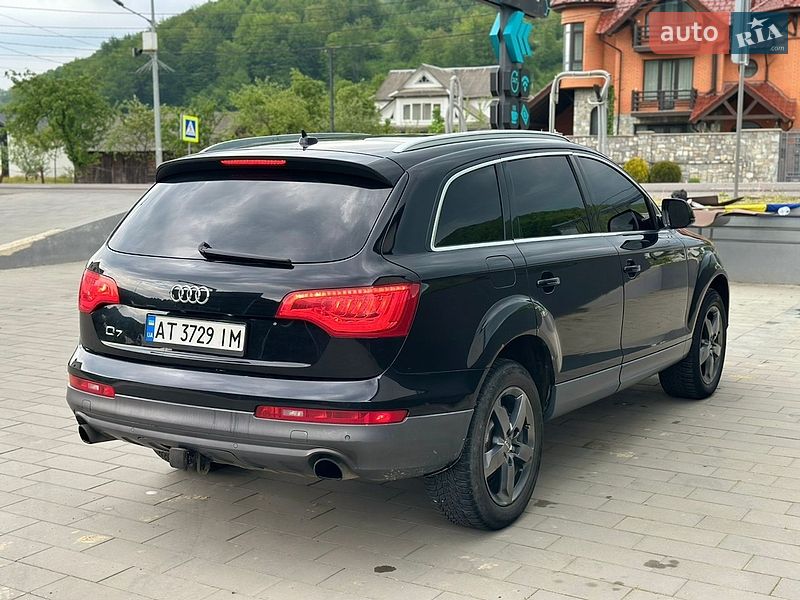 Внедорожник / Кроссовер Audi Q7 2013 в Надворной