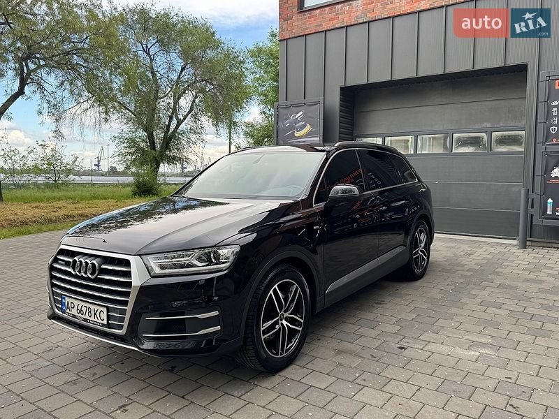 Позашляховик / Кросовер Audi Q7 2015 в Запоріжжі