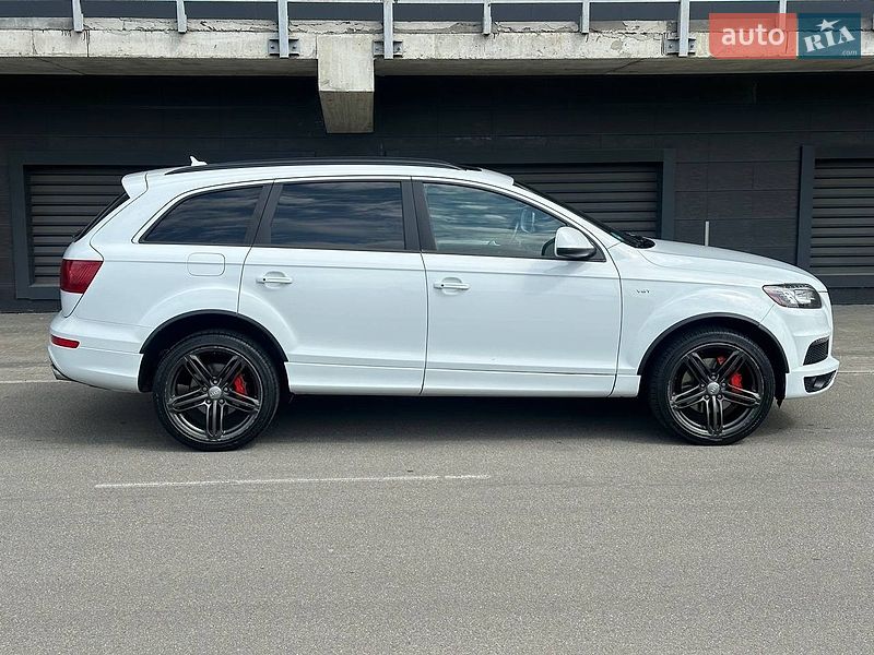 Позашляховик / Кросовер Audi Q7 2013 в Києві