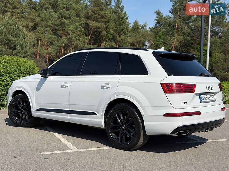 Внедорожник / Кроссовер Audi Q7 2016 в Киеве