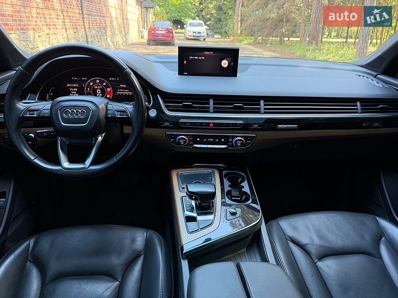 Внедорожник / Кроссовер Audi Q7 2016 в Киеве