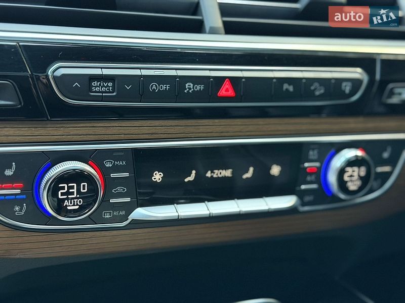 Внедорожник / Кроссовер Audi Q7 2016 в Киеве