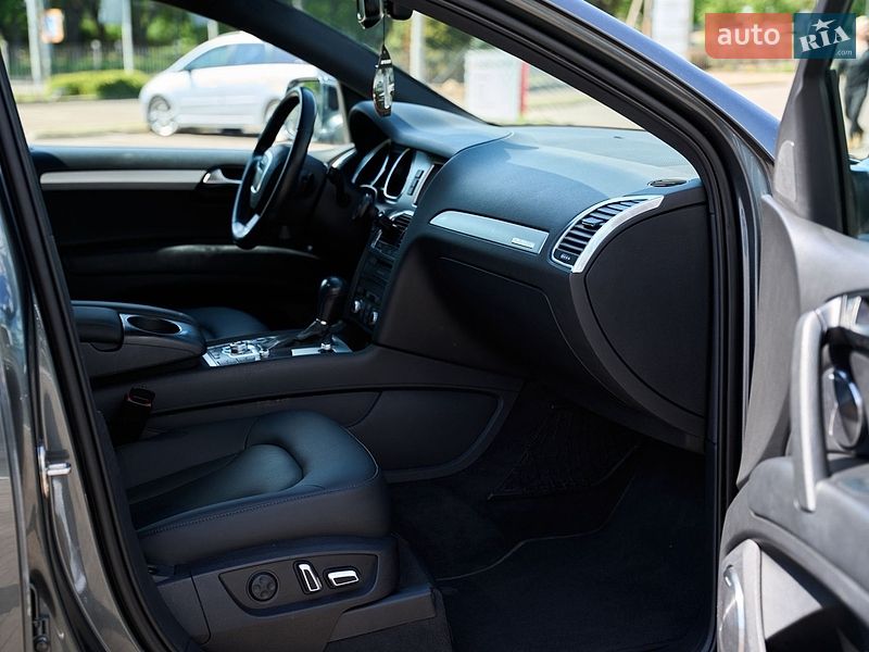 Позашляховик / Кросовер Audi Q7 2011 в Рівному фото 24 Позашляховик / Кросовер Audi Q7 2011 в Рівному