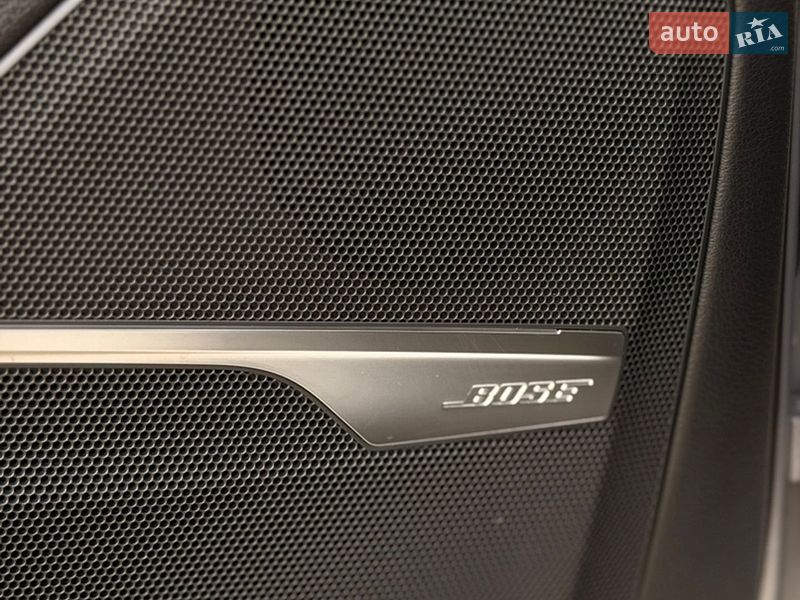 Позашляховик / Кросовер Audi Q7 2015 в Києві фото 19 Позашляховик / Кросовер Audi Q7 2015 в Києві