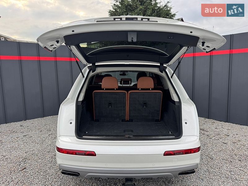 Внедорожник / Кроссовер Audi Q7 2016 в Луцке