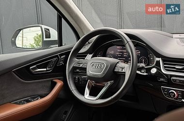 Внедорожник / Кроссовер Audi Q7 2016 в Луцке