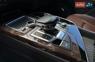 Позашляховик / Кросовер Audi Q7 2016 в Дніпрі