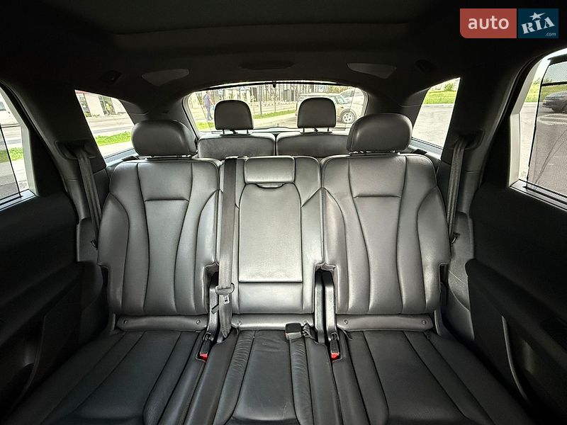 Внедорожник / Кроссовер Audi Q7 2016 в Ровно