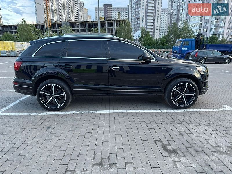 Внедорожник / Кроссовер Audi Q7 2014 в Броварах