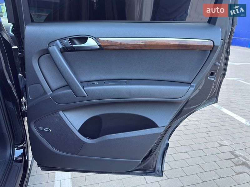 Внедорожник / Кроссовер Audi Q7 2014 в Броварах