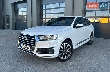 Внедорожник / Кроссовер Audi Q7 2016 в Сарнах