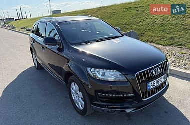 Позашляховик / Кросовер Audi Q7 2013 в Дніпрі