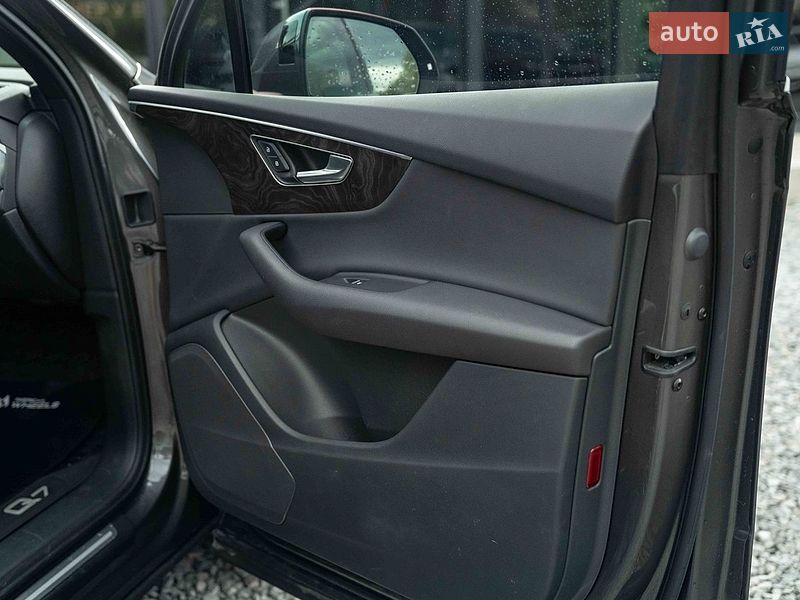 Внедорожник / Кроссовер Audi Q7 2020 в Черновцах