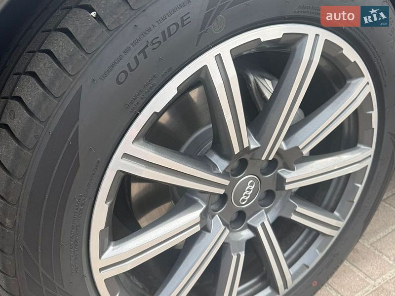 Позашляховик / Кросовер Audi Q7 2016 в Черкасах