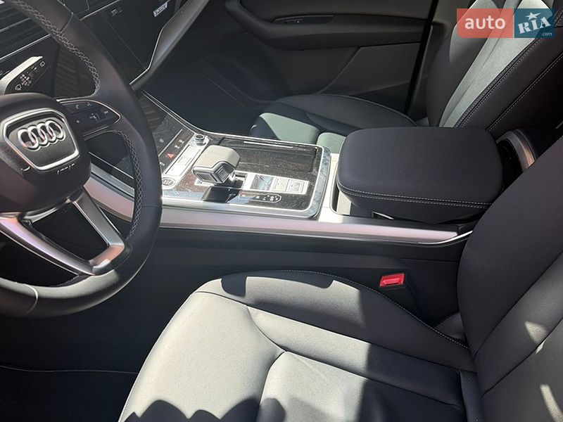Позашляховик / Кросовер Audi Q7 2025 в Києві