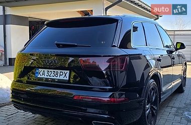 Позашляховик / Кросовер Audi Q7 2016 в Києві