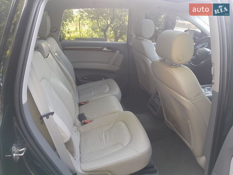 Внедорожник / Кроссовер Audi Q7 2015 в Владимире