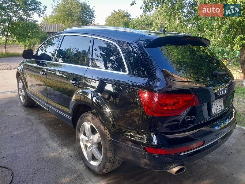 Внедорожник / Кроссовер Audi Q7 2015 в Владимире