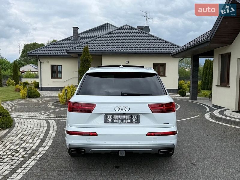 Внедорожник / Кроссовер Audi Q7 2018 в Киеве