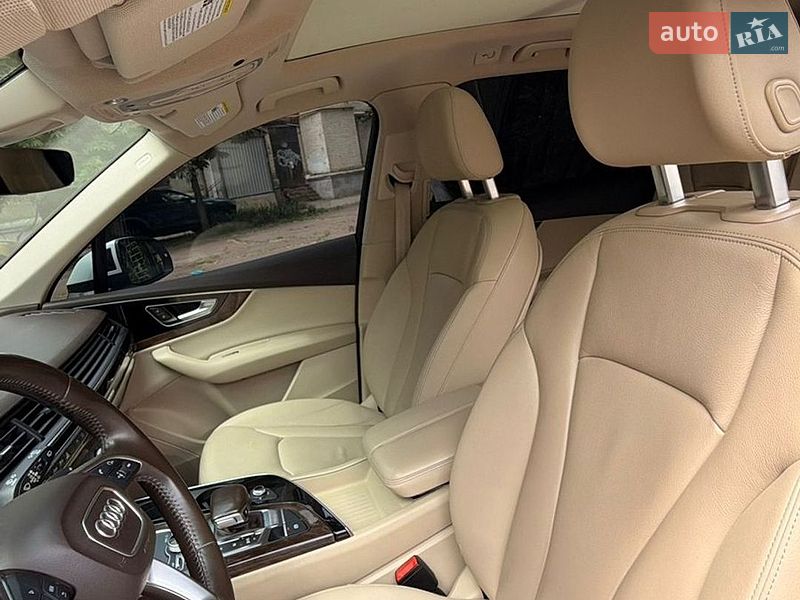 Внедорожник / Кроссовер Audi Q7 2016 в Кропивницком
