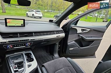 Внедорожник / Кроссовер Audi Q7 2015 в Киеве