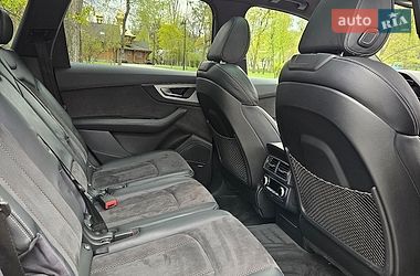 Внедорожник / Кроссовер Audi Q7 2015 в Киеве