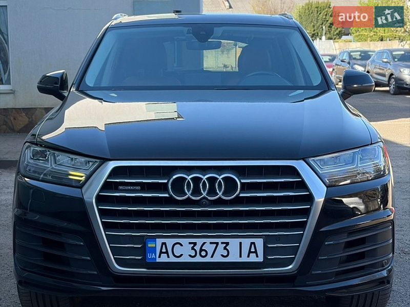 Позашляховик / Кросовер Audi Q7 2018 в Луцьку